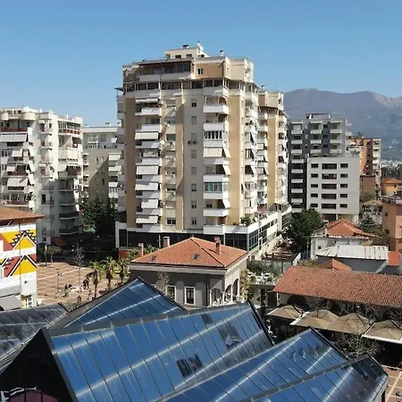 Bazaar's Eye Free Parking Spacious Tarrace Apartment Tirana
